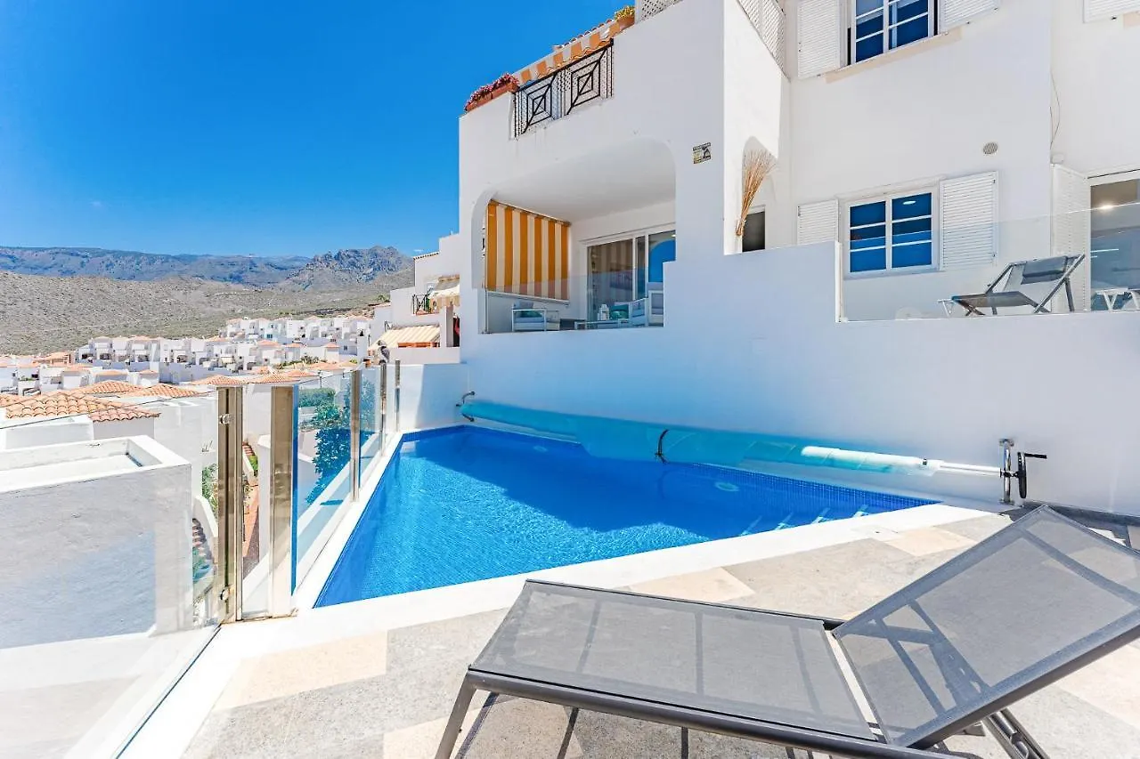 別荘 アデヘ Balcon Del Atlantico Y Piscina Privadaヴィラ
